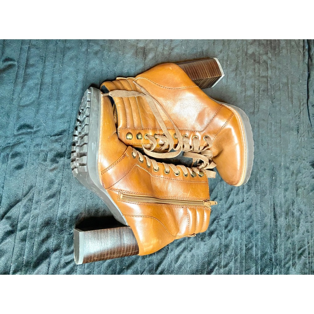 Naturalizer Colby Cognac Leather Combat Lug Sole Boots Block Heel Sz 8